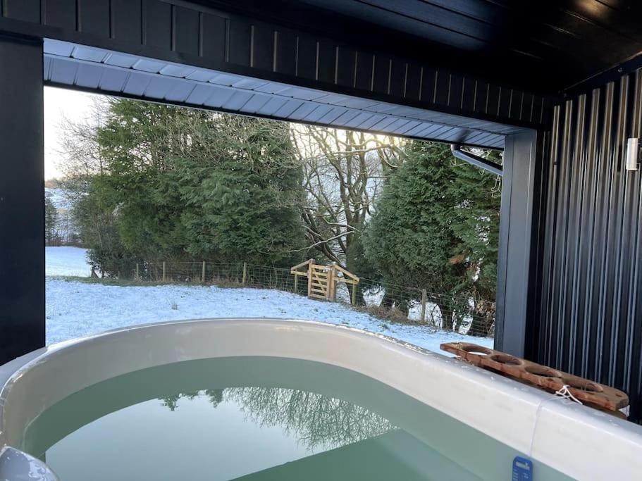 הוילה Llanbrynmair Quirky, Luxury Hideaway מראה חיצוני תמונה
