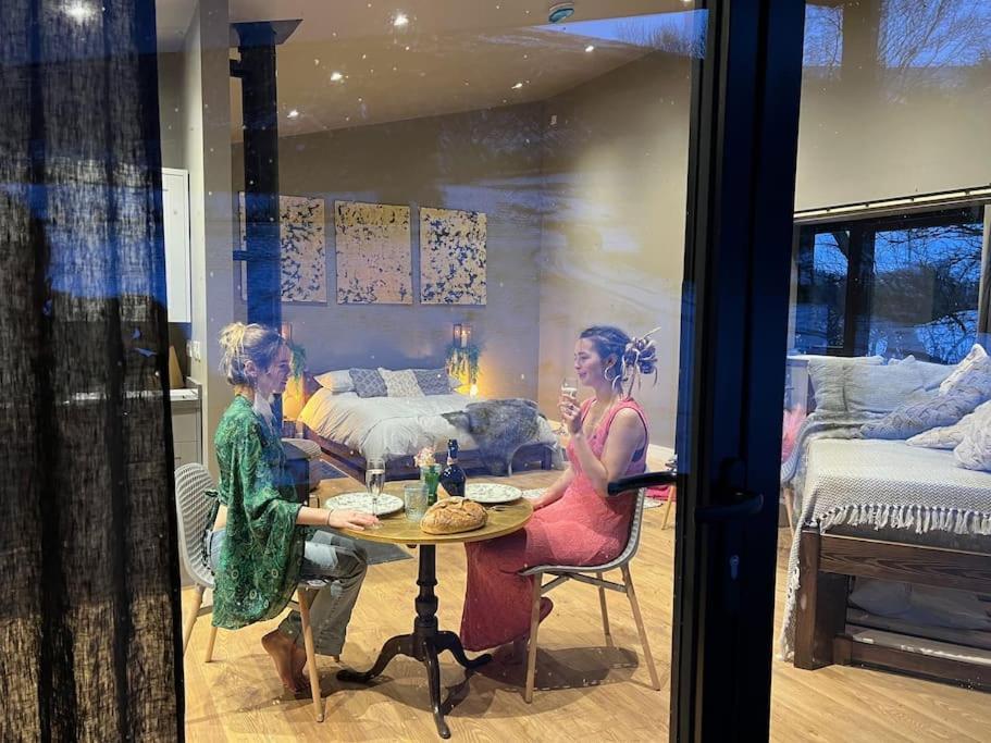 הוילה Llanbrynmair Quirky, Luxury Hideaway מראה חיצוני תמונה