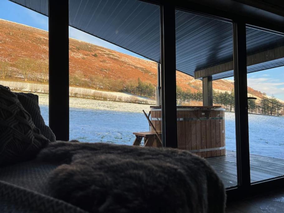 הוילה Llanbrynmair Quirky, Luxury Hideaway מראה חיצוני תמונה