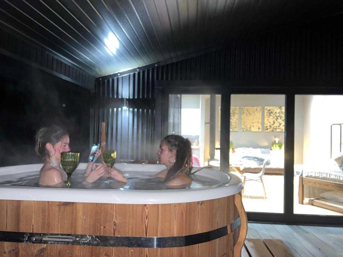 הוילה Llanbrynmair Quirky, Luxury Hideaway מראה חיצוני תמונה