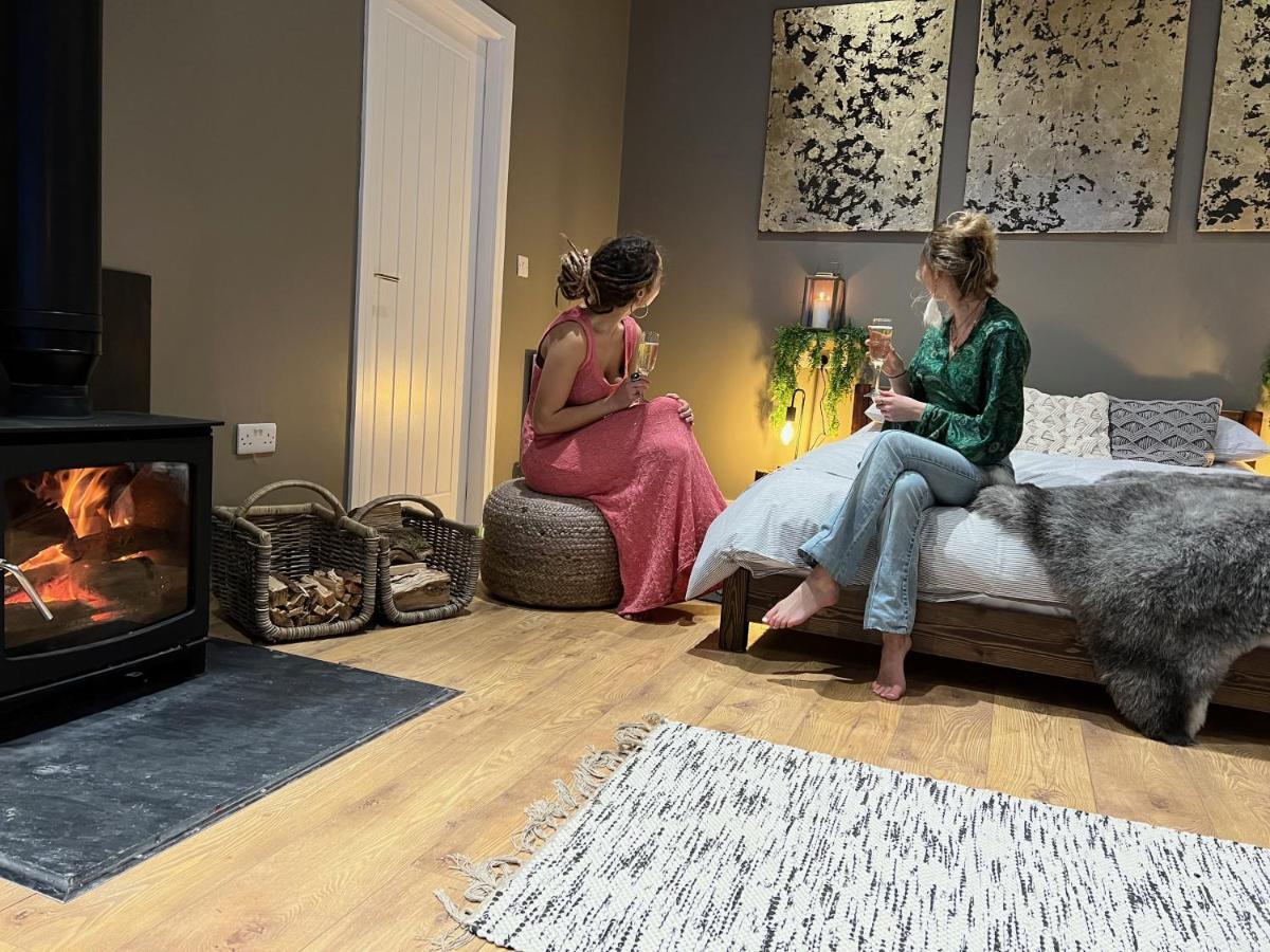 הוילה Llanbrynmair Quirky, Luxury Hideaway מראה חיצוני תמונה